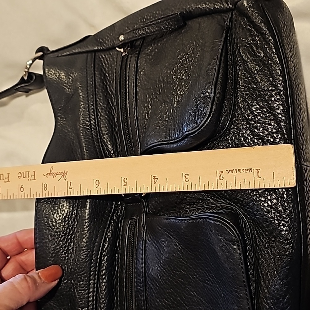 Stone Mountain black leather shoulder bag adjustable strap excellent condition - Picture 5 of 13